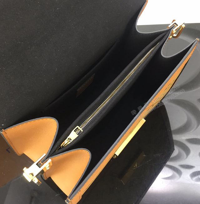 LV包 LV女包 M44391 經典Dauphine手袋 2019早春系列 LV單肩斜挎女包  ydh3270